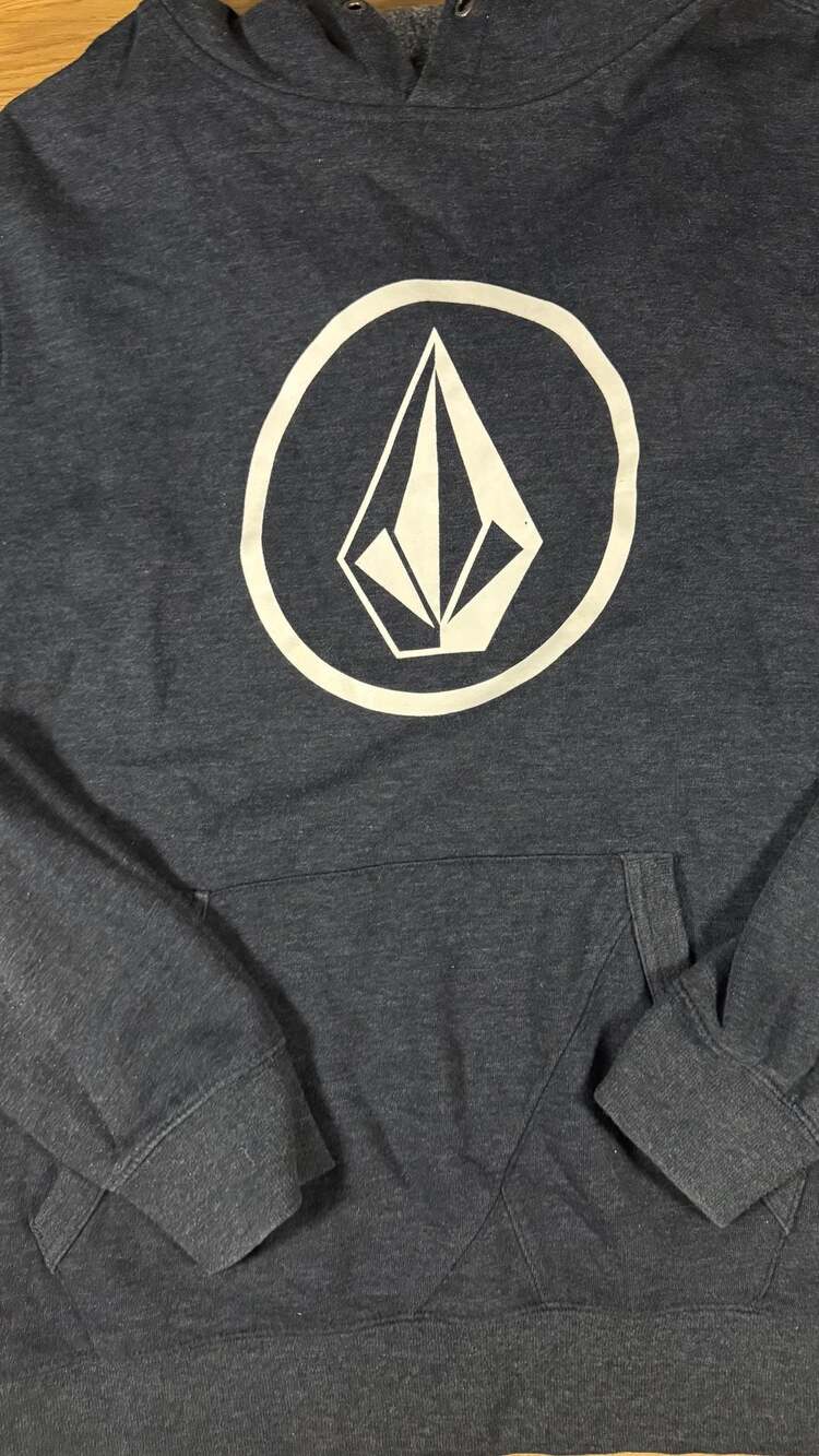 Volcom hoodie - Picture 3 of 4